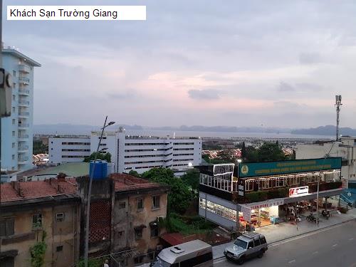 Khách Sạn Trường Giang